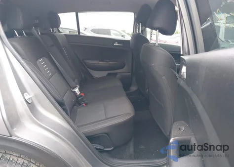 2018 Kia Sportage Lx z USA, uszkodzony, nr VIN KNDPMCAC9J7348224